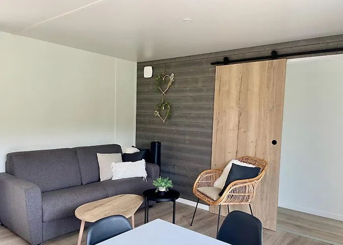 Guest house Charming In A Quiet Area, Heated Pool Year Charente-maritime 4*