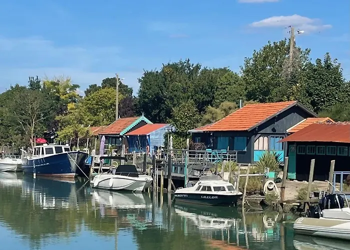 Guest house Charming In A Quiet Area, Heated Pool Year Charente-maritime Les Mathes